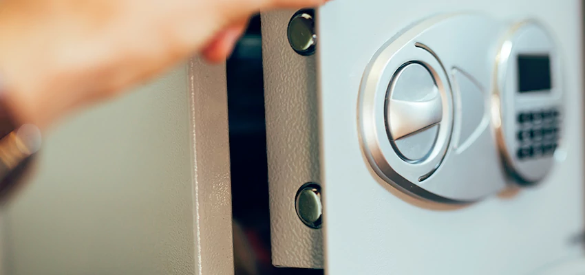 Fingerprint Safe Openers in Woodland, CA